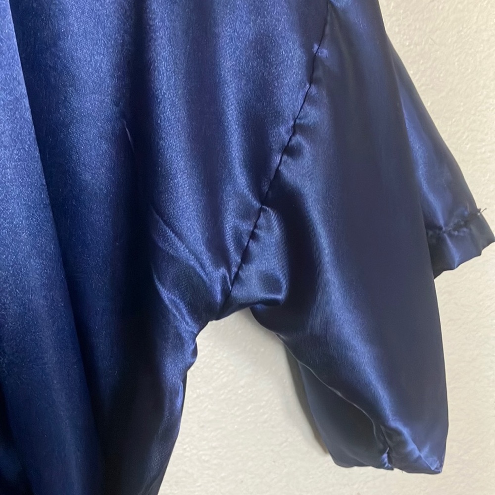 Bridesmaid Robe with Rhinestone Detail - Picture 4 of 7